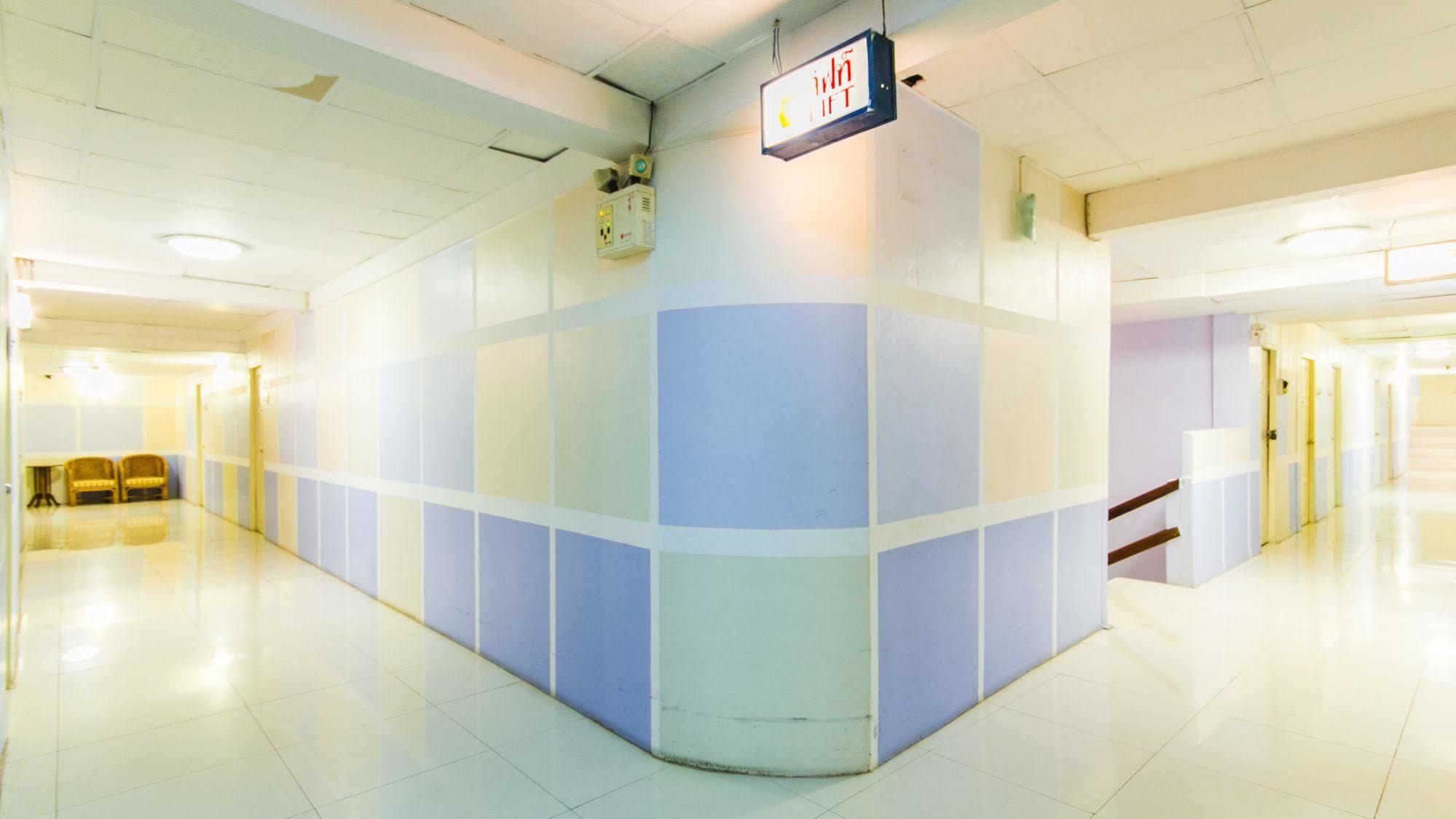 Roma Hotel Khon Kaen Bagian luar foto