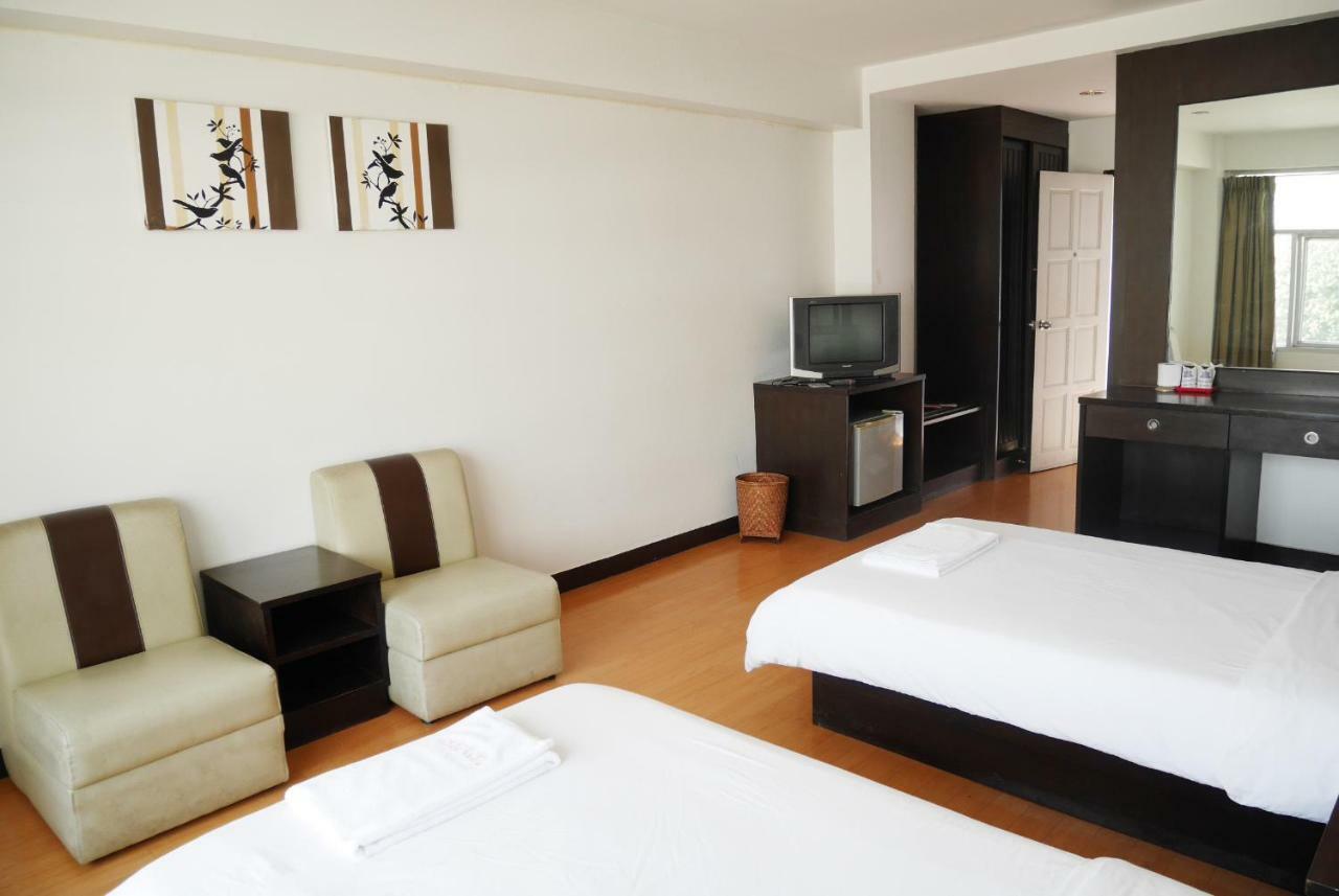 Roma Hotel Khon Kaen Bagian luar foto